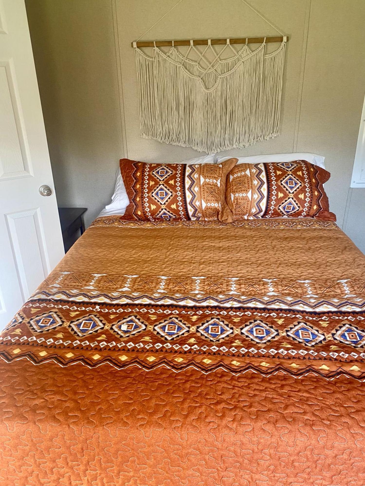 Private Cozy Hideaway With Deck Escape Austin 35Mi Villa Bastrop Dış mekan fotoğraf