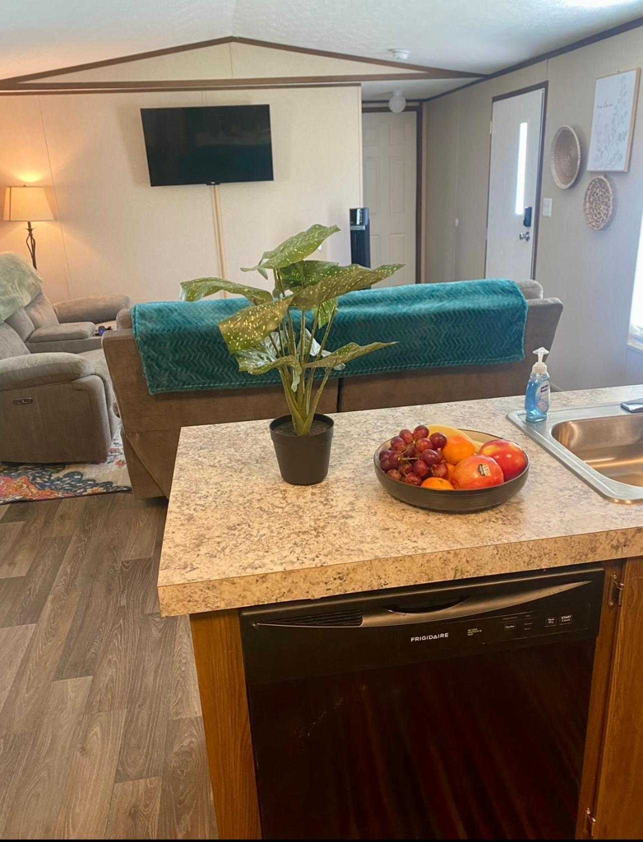 Private Cozy Hideaway With Deck Escape Austin 35Mi Villa Bastrop Dış mekan fotoğraf